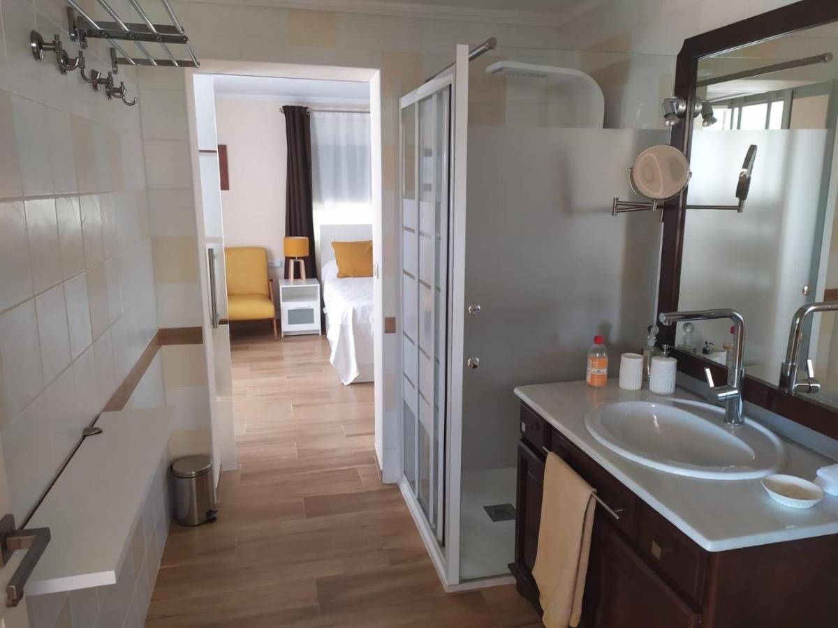Berg & Zon Hotel Gandia Bagian luar foto
